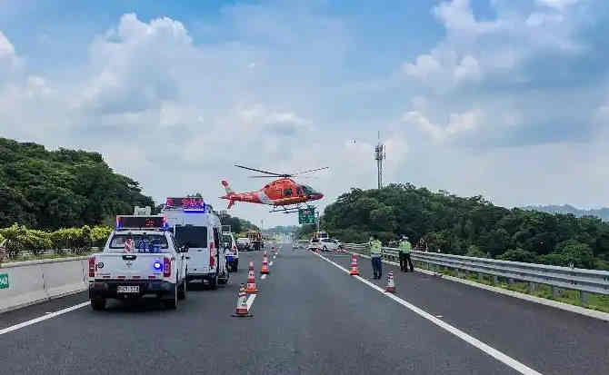 邻水高速公路汽车救援案例
